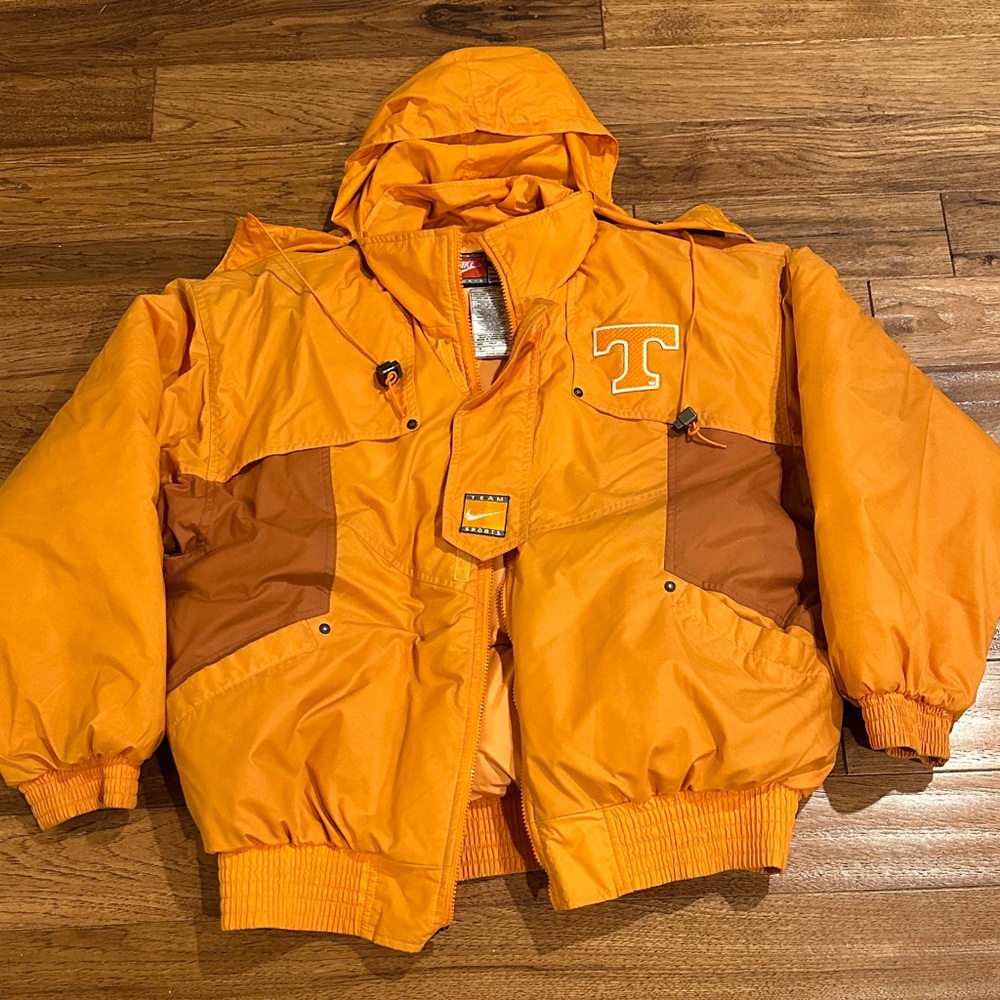 Vintage Tennessee Vols Puffer Jacket